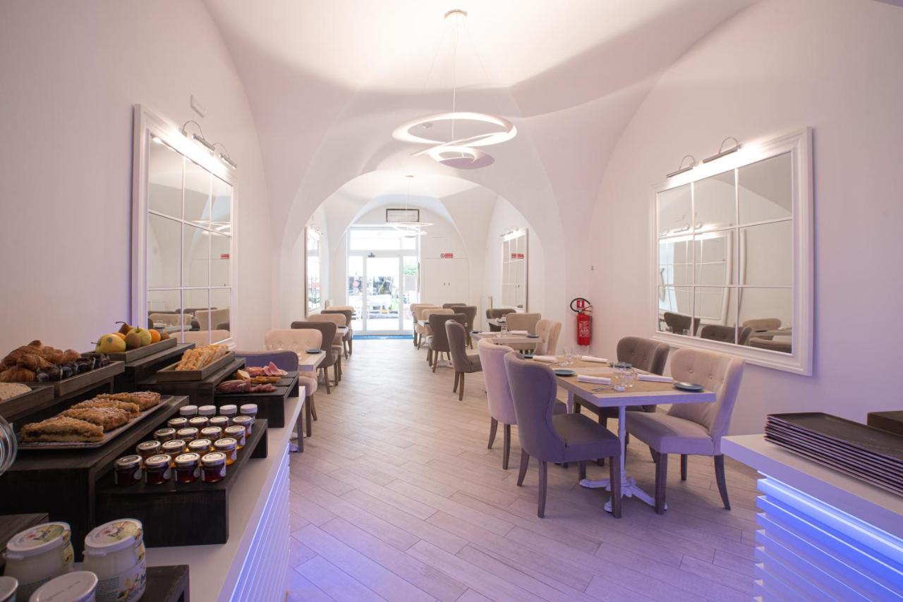 Hotel Marina Charming Rooms Finale Ligure Extérieur photo