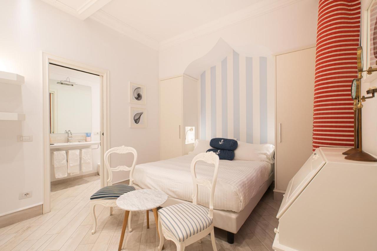 Hotel Marina Charming Rooms Finale Ligure Extérieur photo