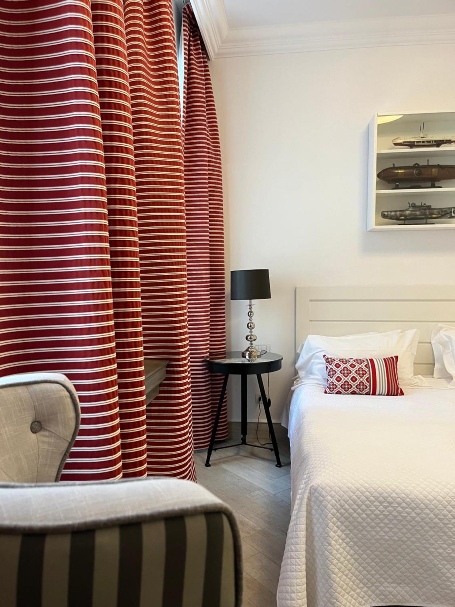 Hotel Marina Charming Rooms Finale Ligure Extérieur photo