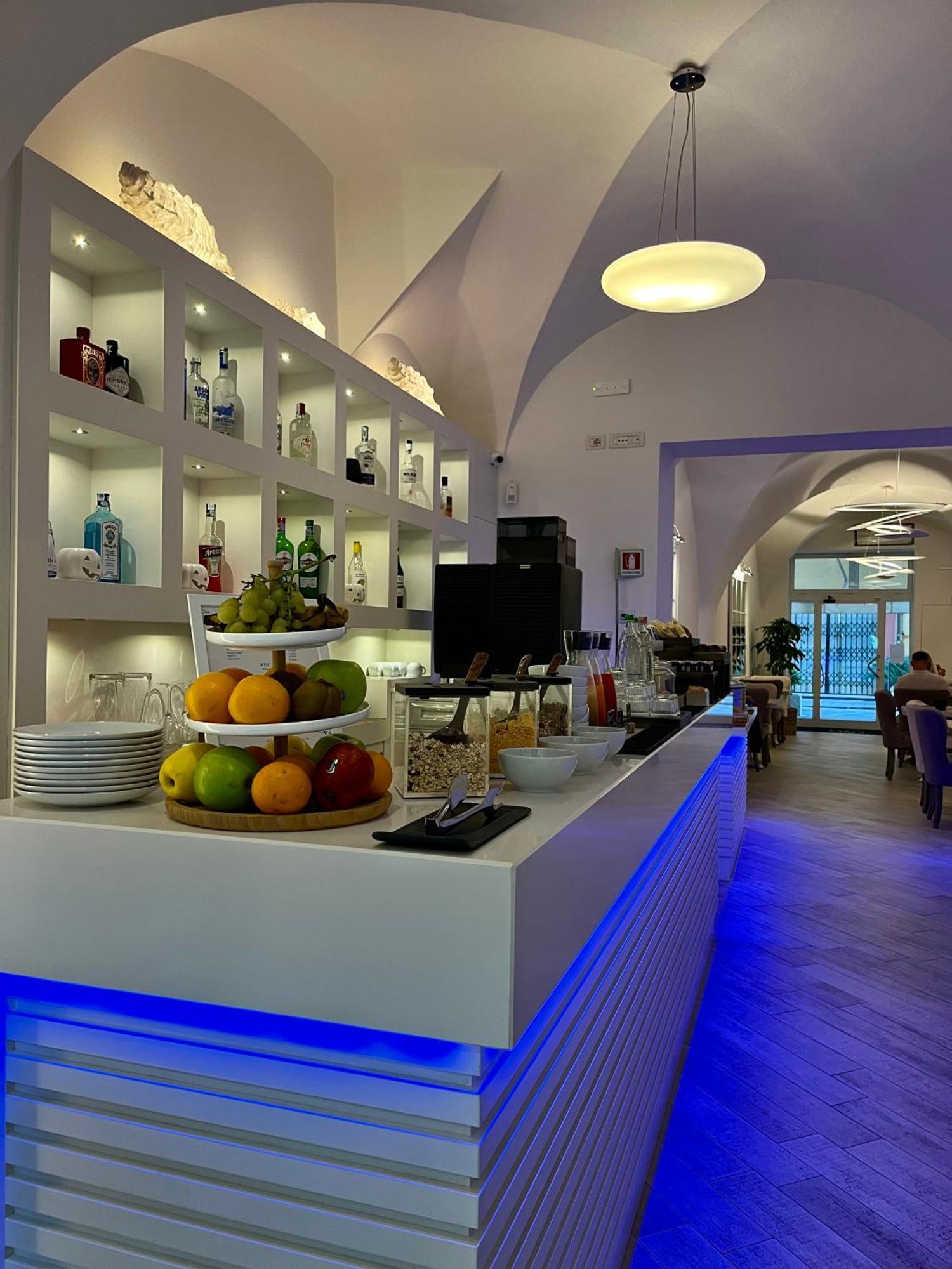 Hotel Marina Charming Rooms Finale Ligure Extérieur photo